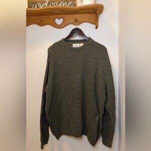 Classic R&R Forest Green Men's Crewneck Sweater